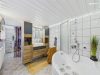 Gepflegtes Einfamilienhaus mit 707 m² Grundstück, Wintergarten, Doppelgarage & Carport - Modernes Badezimmer